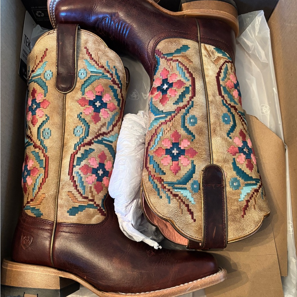 Woman’s Ariat Boots